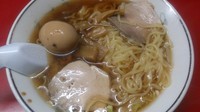 「ワンタン麺＋味玉」@漢珍亭の写真
