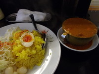「赤い鶏カレー」@カレーは飲み物。 池袋店の写真