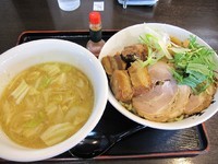 「肉トマつけ麺　１１７０円（大盛無料）」@手打ち麺処 暁天の写真