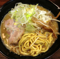 「味噌ラーメン ￥７８０ サービス半ライス」@麺処 花田 池袋店の写真