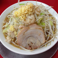 「ラーメン並　ヤワ　ヤサイ　アブラ　ニンニク　700円」@ジャンクガレッジ 熊谷店の写真