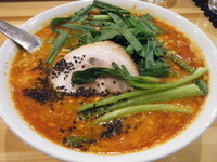 「担々麺（スーパーホット）+ニラ850円」@東京担担麺本舗 瀬佐味亭 虎の門店の写真