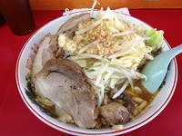 「大ラーメン 小豚」@モッコリ豚の写真