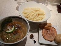 「特製つけ麺 M」@UNDER GROUND RAMEN REMIXの写真