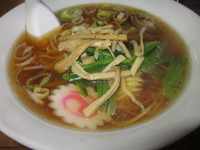 「ラーメン（470円）+半カレーセット730円」@中華餃子 三陽 新橋店の写真