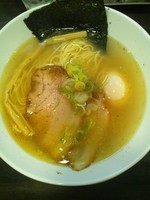 「しおラーメン(味玉トッピング)」@らーめん専門店 麺屋一龍の写真