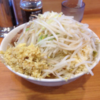 「小ラーメン＋ニンニク＋しょうが」@ラーメン二郎 八王子野猿街道店2の写真