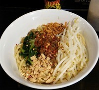 「汁なし坦坦麺￥８８０」@自家製麺ほうきぼし 神田店の写真