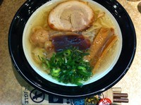 「なにわゴールド（太麺）※裏メニュー+丸腸ホルモン」@金久右衛門 天満店の写真