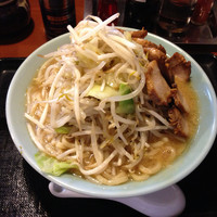 「豚らーめん 野菜増し」@麺家 異造の写真