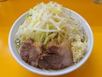 「ラーメン（650円）ニンニクヤサイ」@ラーメンエース 八王子店の写真