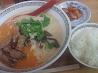 「大腸刀削面+ライス(ﾗﾝﾁ)￥650」@華隆餐館の写真