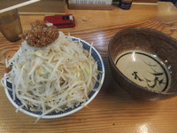 「角ふじ680円(クーポンで500円)＆全マシ」@角ふじ 心麺の写真