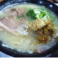 「たかなラーメン」@長浜ナンバーワン 博多デイトス店の写真