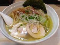 「塩ワンタン麺、900円」@桜台らぁ麺 美志満の写真