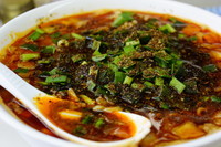 「勝浦担々麺（半ライス無料）」@ビンギリの写真