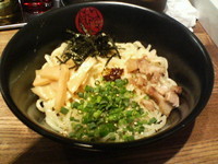 「油ソバ」@油ソバ専門店 山ト天 東京スクエアガーデン店の写真