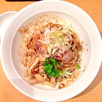 「生姜の油そば＋温泉玉子」@生姜醤油専門 我武者羅 幡ヶ谷本店の写真