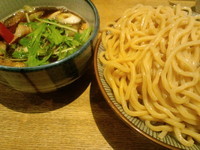 「武蔵野うどん風　肉汁つけ麺（中盛）　850円」@つけ麺屋 銀四郎の写真