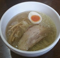 「塩らーめん・700円」@めんやももの写真