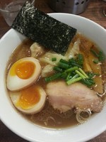 「ワンタンメン900円+味玉100円」@中華そば むら田の写真