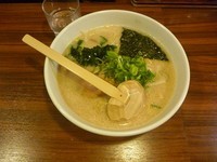 「醤油らーめん　並盛」@味源 渋谷宇田川店の写真