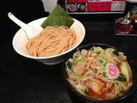 「辛み野菜つけ麺 900円 （辛さ 3）」@大勝軒 まるいち 新宿店の写真