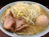 「ラーメン 700円 味玉100円」@ラーメン二郎 池袋東口店の写真