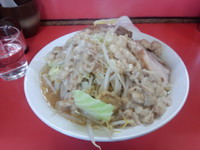 「並ラーメン （650円）野菜アブラ」@ラーメンガッツリ トントントンの写真