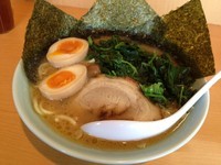 「味玉ラーメン＋ほうれん草（￥750＋￥50）」@壱勢家の写真