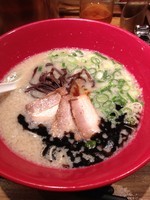 「赤丸新味800」@博多一風堂 吉祥寺店の写真