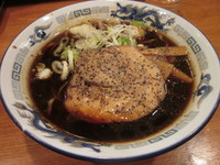 「中華そば700円」@富山ブラックラーメン だらんま 神田本店の写真