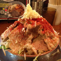 「やんちゃ流ラーメン大盛り 全増し 850円」@らーめん キラリの写真