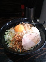 「蕾のまぜそば　マヨネーズ・ベビースター　８００円」@豚骨醤油 蕾の写真