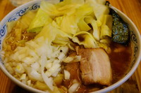 「背脂煮干しラーメン＋山盛り温野菜」@二葉 上荻店の写真