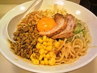 「かれーまぜそば」@とんこつラーメン 荻の写真