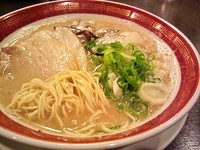 「白」@博多らーめん○楽の写真