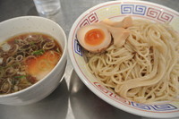 「つけ麺（中）　茶めし」@煮干鰮らーめん 圓 町田店の写真