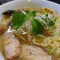 「塩 中華そば（大盛同料金）　750円」@中華そば こむぎの写真