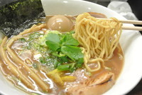 「醤油味玉　中華そば（８５０円）」@中華そば こむぎの写真