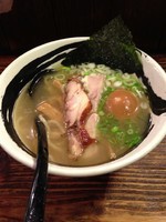 「塩鶏そば」@麺場 浜虎 横浜店の写真