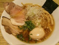 「醤油煮干しそば（500円）＋味玉」@NOODLE STOCK 鶴おかの写真