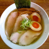 「特製らぁめん塩」@ラーメン 月麺の写真