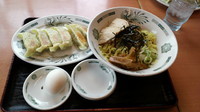「汁なしラーメン（油そば）540円+餃子」@日高屋 大宮三橋店の写真