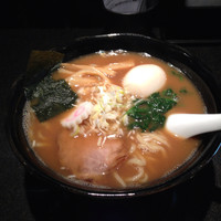 「豚骨煮干しそは醤油650円、大盛り100円、味玉トッピング100」@サトー通の写真