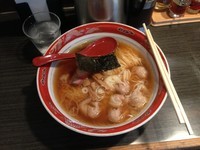 「ワンタン麺」@支那ソバ かづ屋 五反田店の写真
