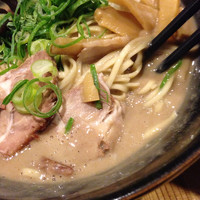 「超濃厚NEOとんこつ 大盛」@麺匠 克味の写真