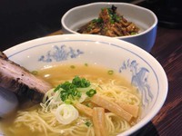 「塩らーめん」@中華そば めんじゃらけ 行田店の写真