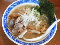 「「黄」豚骨らーめん（バリカタ）＋替玉（バリカタ）」@濃厚豚骨らーめん 景勝軒 前橋小島田町店の写真