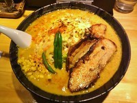 「チーズカレー麺(980円)+半ライス(100円)」@悠河らーめんの写真